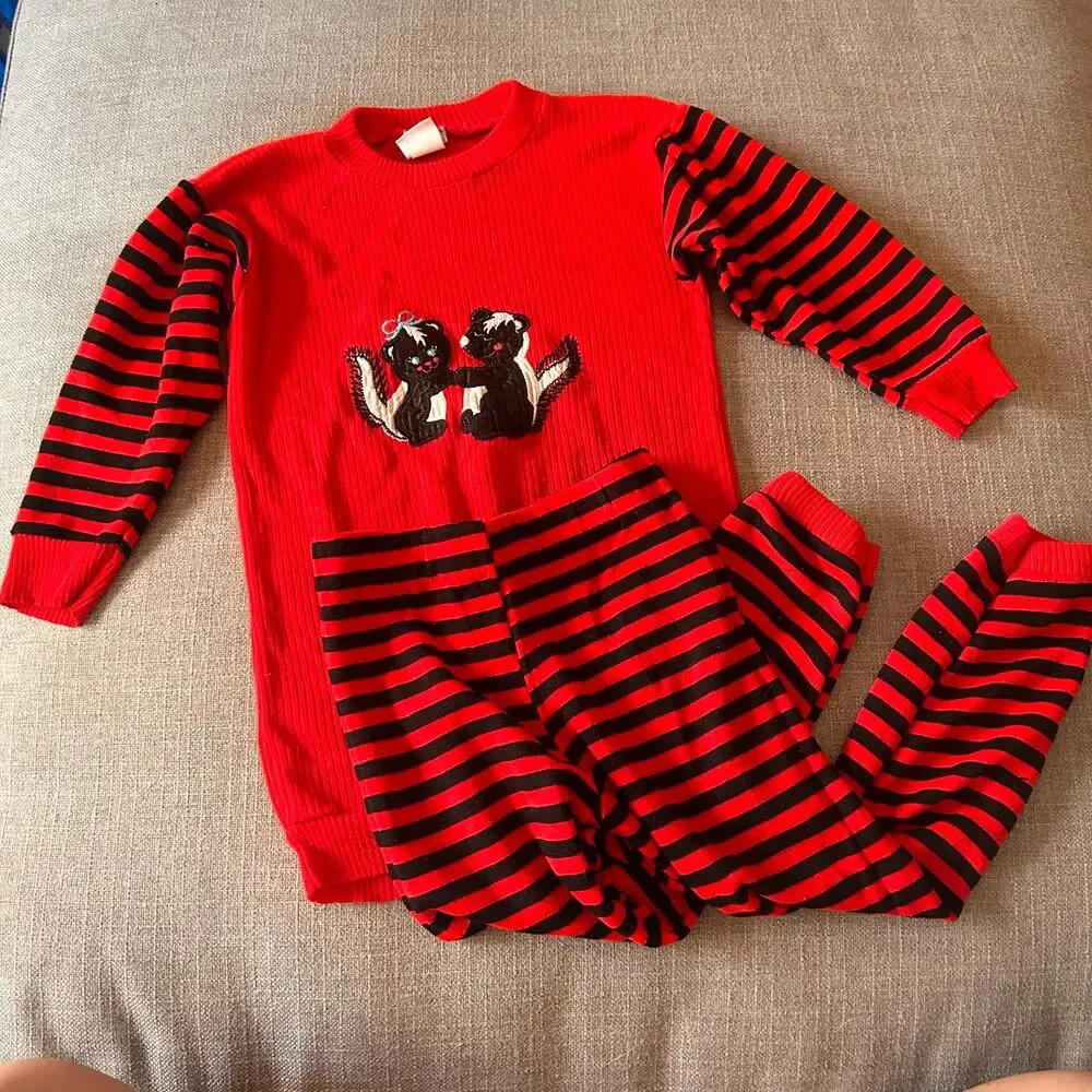 Vintage Red & Black Striped Skunk Pajama Set Kids Size 6